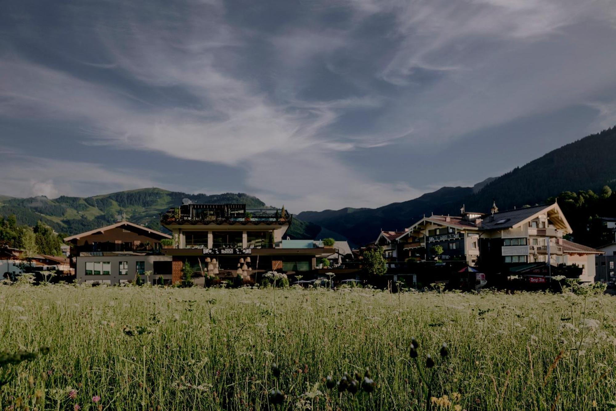 Die Hochkoenigin - Mountain Resort Maria Alm am Steinernen Meer Dış mekan fotoğraf
